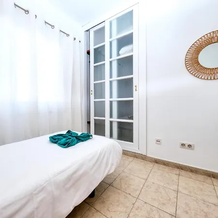 בית נופש Blue Waves House - Heated Pool, Bbq And Bicycles By Lanzarote